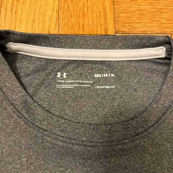 Under Amour Dri-Fit Athletic Shirt - Picture 3 of 4